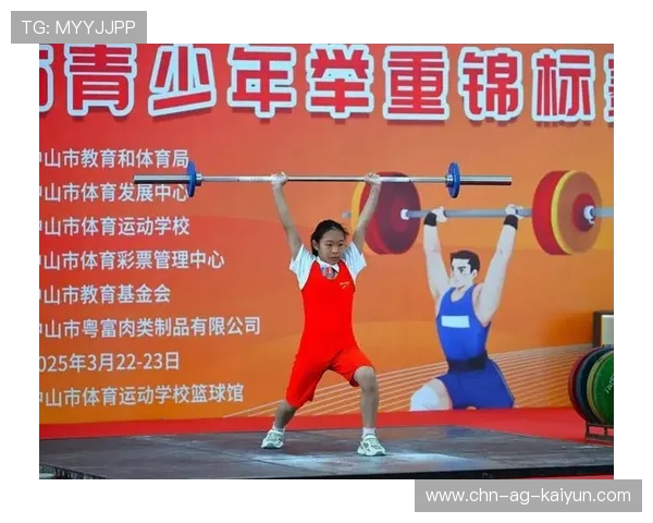 举重俱乐部推动青少年体能测评与训练分层管理，举重队训练基地