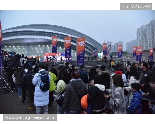 羽毛球明星线下训练课门票售罄，明星体育羽毛球馆